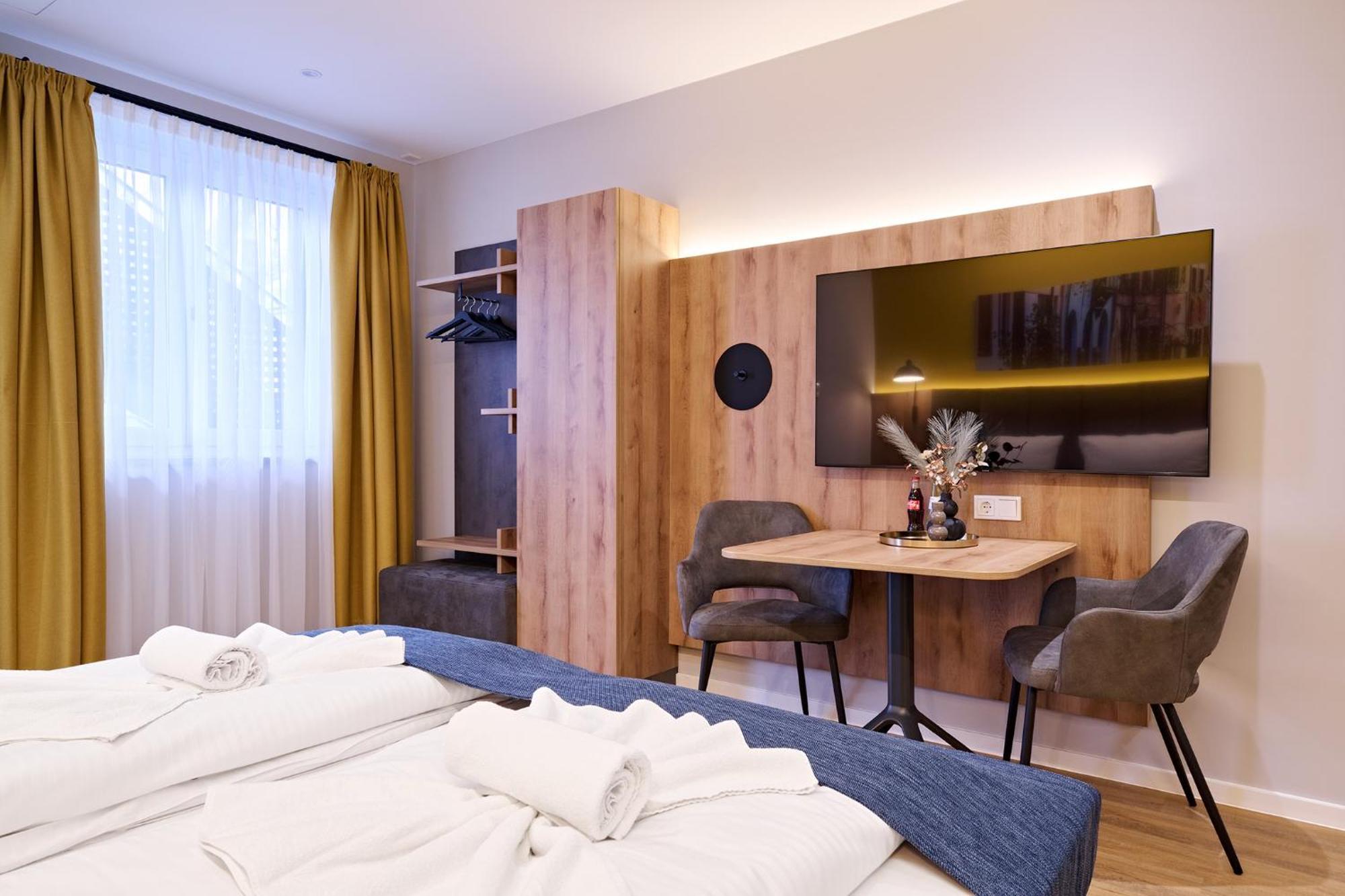 Xzllenz Traum Studio-Apartment, Frei-Parken, U-Bahn, Kueche Nuremberga Exterior foto